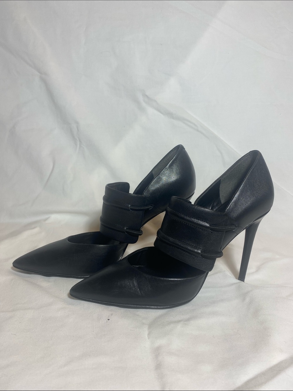 Kenneth Cole New York - Wanda Dress Leather Pumps - women 6M